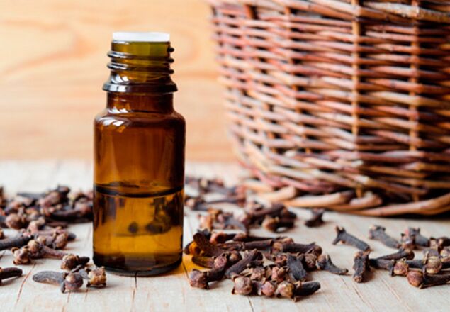 Aromatherapy guides love clove bud oil