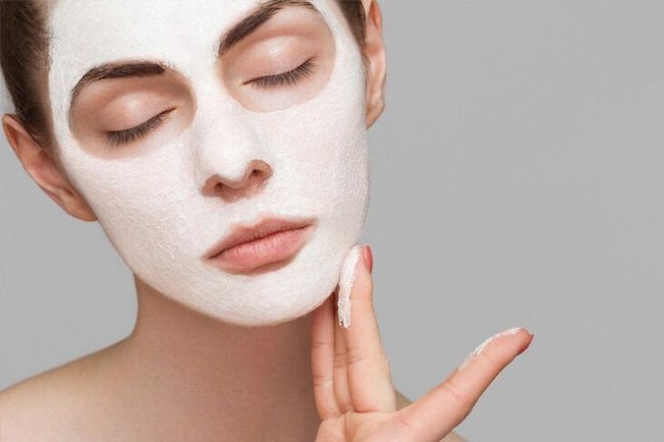 A mask to rejuvenate the face