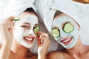A face mask to rejuvenate the skin